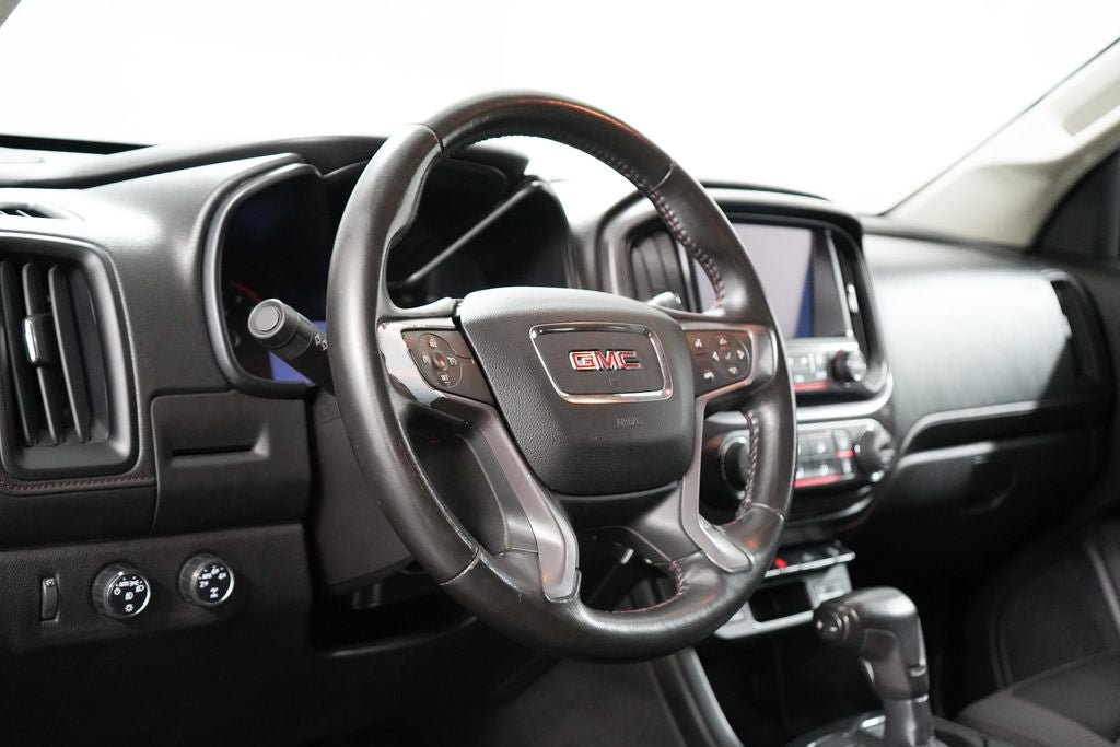 Used 2015 GMC Canyon SLE w/ All-Terrain Package AWD/4WD image 25