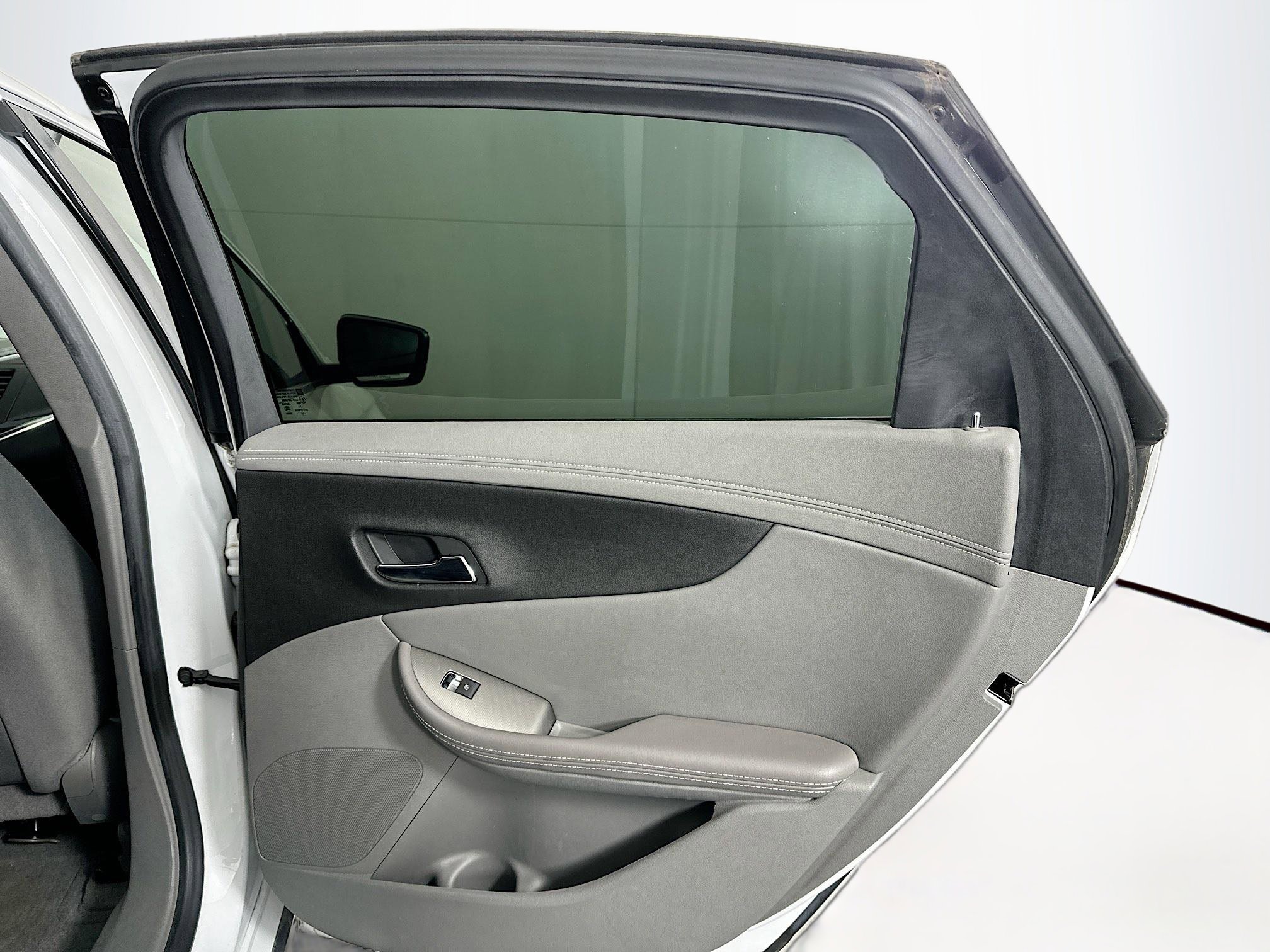 Used 2017 Chevrolet Impala LS image 26