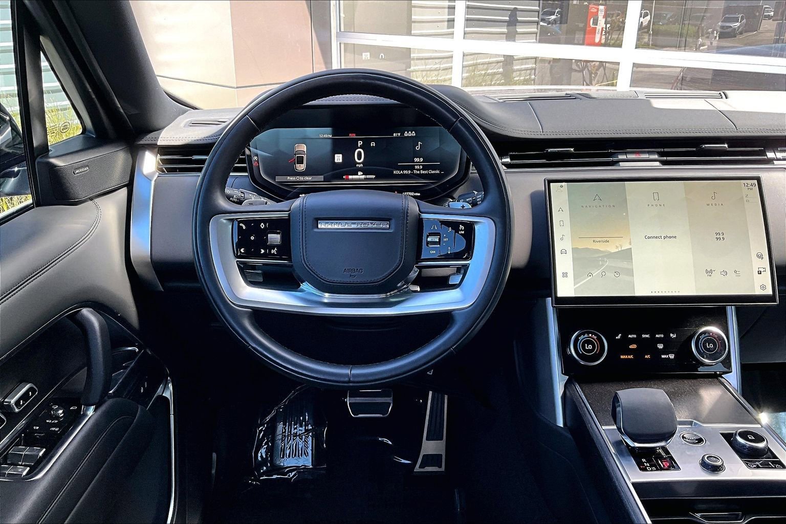 Used 2023 Land Rover Range Rover SE image 5