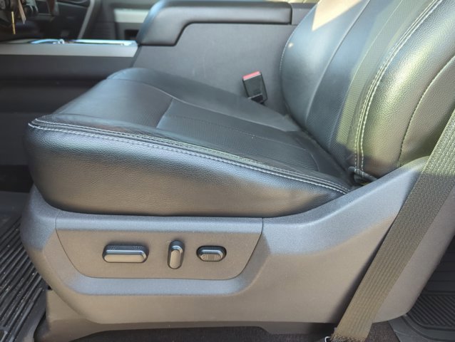 Used 2015 Ford F250 Lariat AWD/4WD image 11