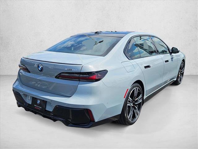 New 2026 BMW i7 xDrive60 AWD/4WD image 2