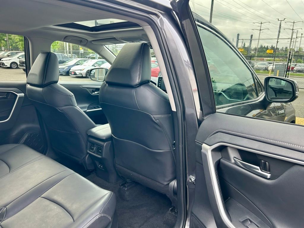 Used 2021 Toyota RAV4 Limited AWD/4WD image 13