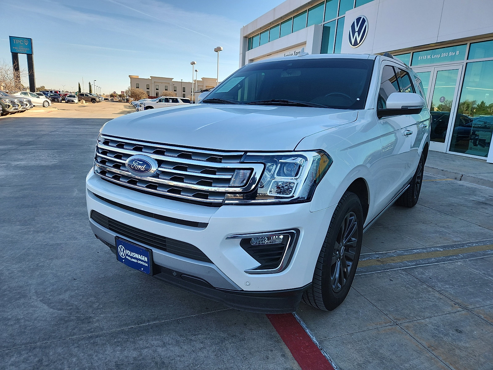 Used 2019 Ford Expedition Limited w/ Equipment Group 301A image 3