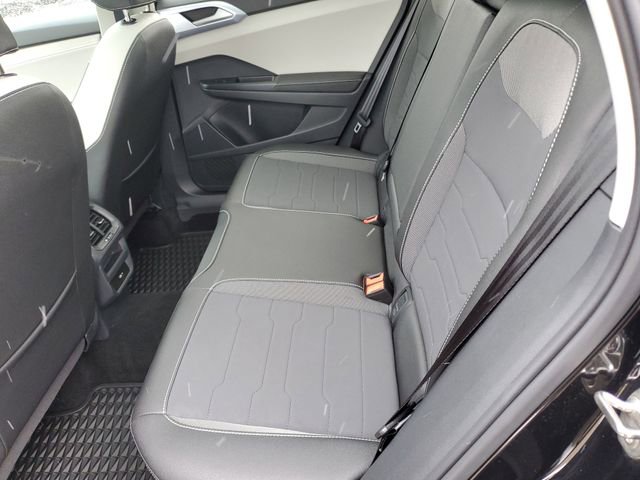 Used 2025 Volkswagen Taos SE image 13