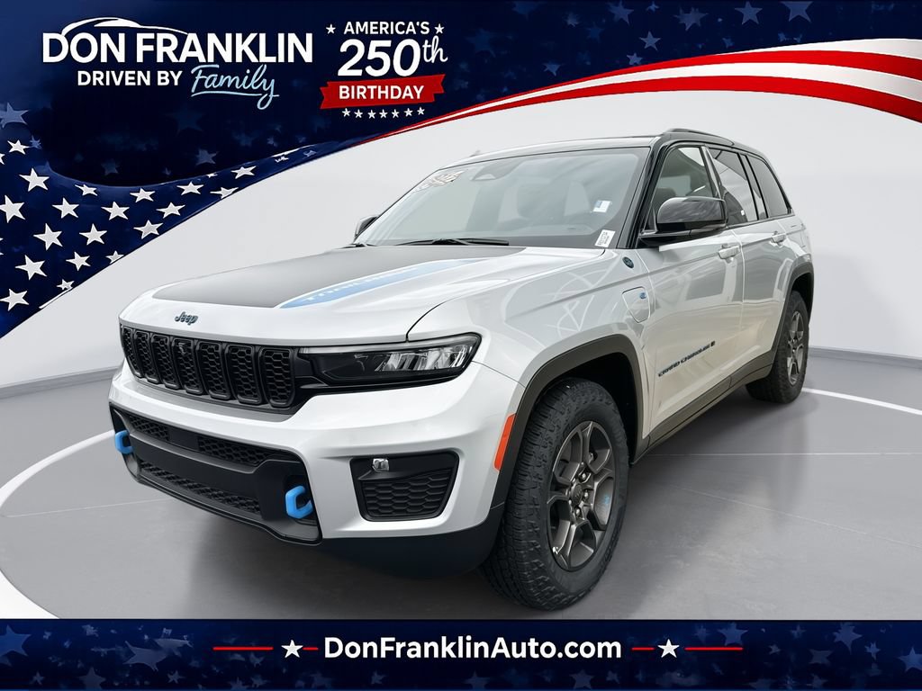 New 2024 Jeep Grand Cherokee Trailhawk AWD/4WD 360° Tour