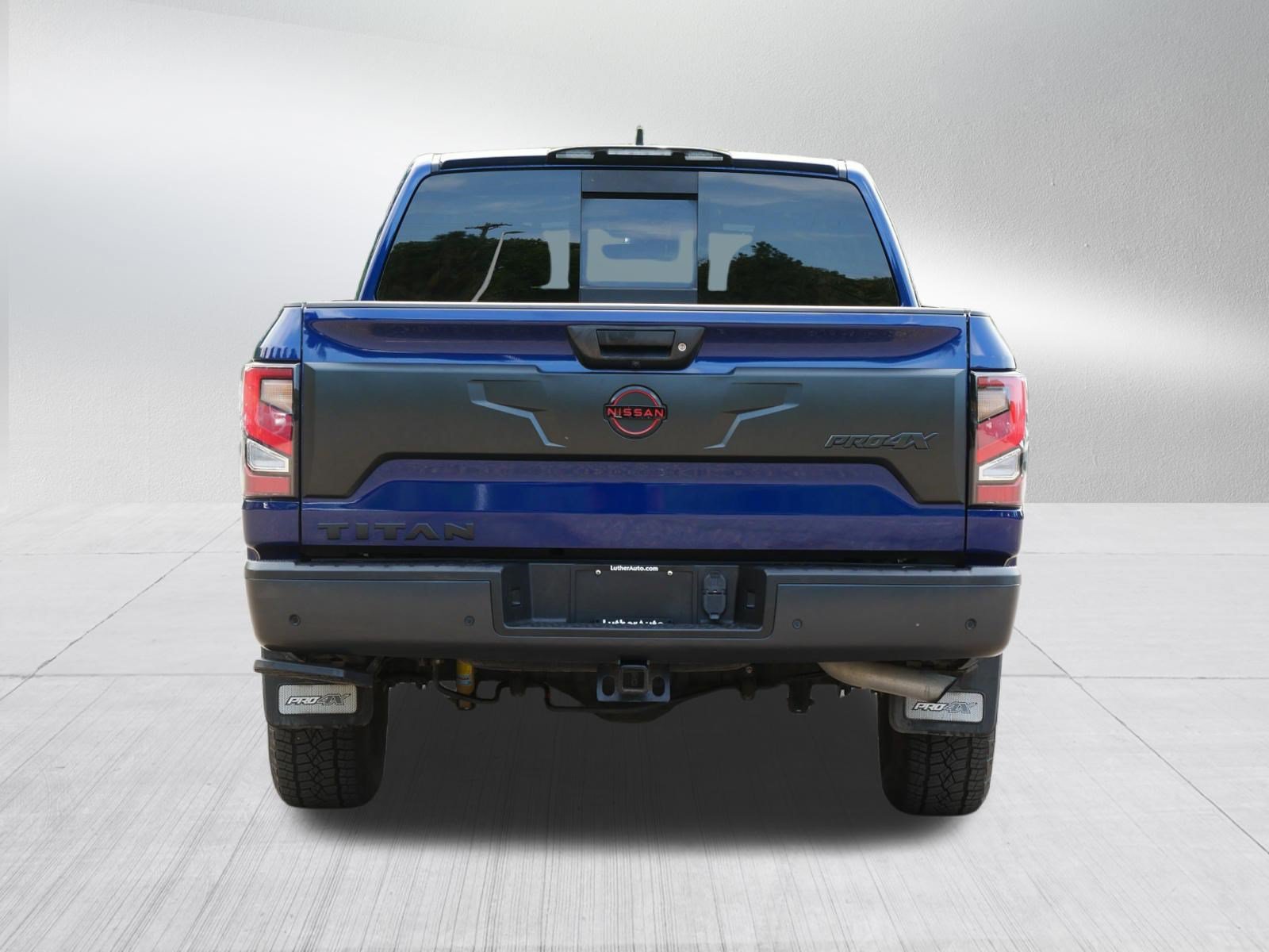 Certified 2024 Nissan Titan PRO-4X w/ Pro-4x Convenience Package AWD/4WD image 6