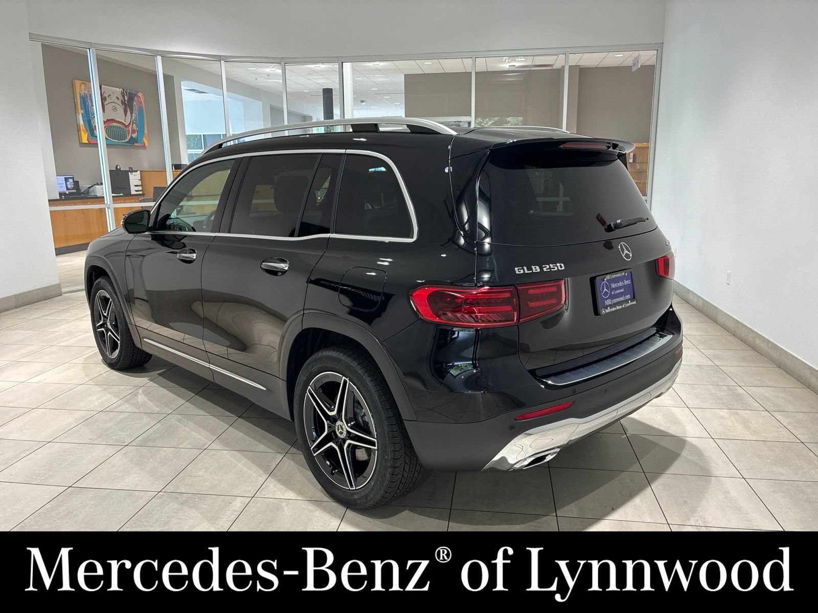 New 2026 Mercedes-Benz GLB 250 4MATIC image 4