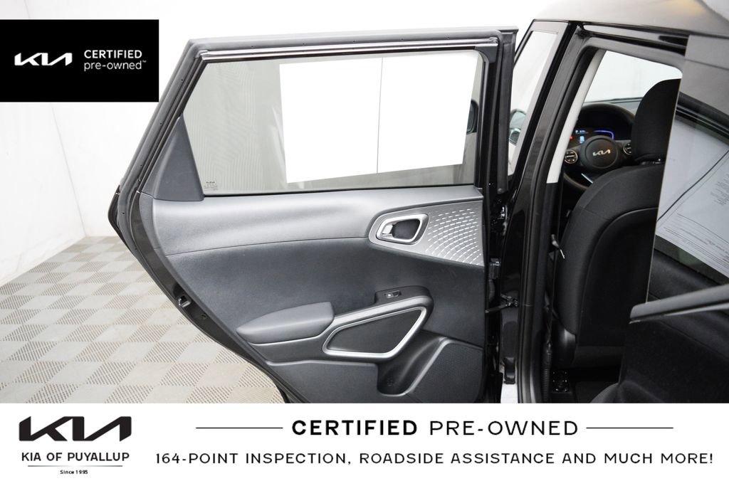 Certified 2025 Kia Soul LX FWD image 12
