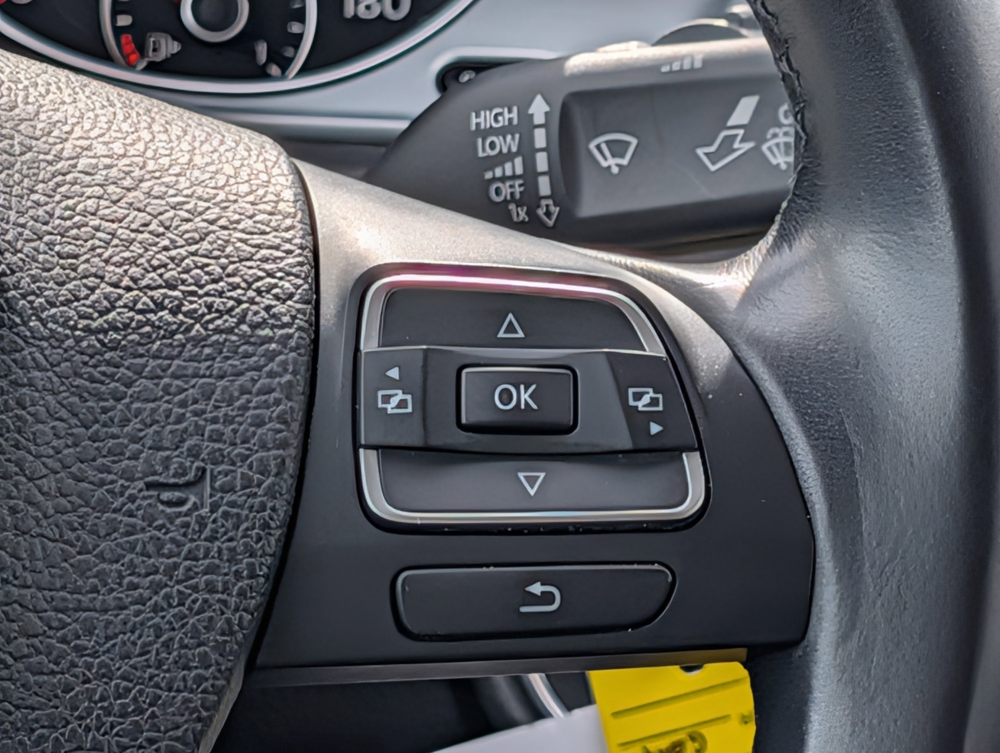 Used 2013 Volkswagen CC Sport image 22