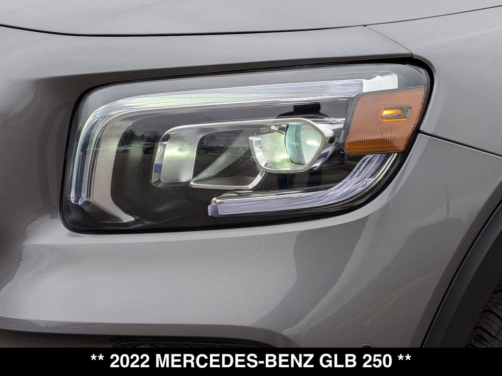 Used 2022 Mercedes-Benz GLB 250 4MATIC image 9