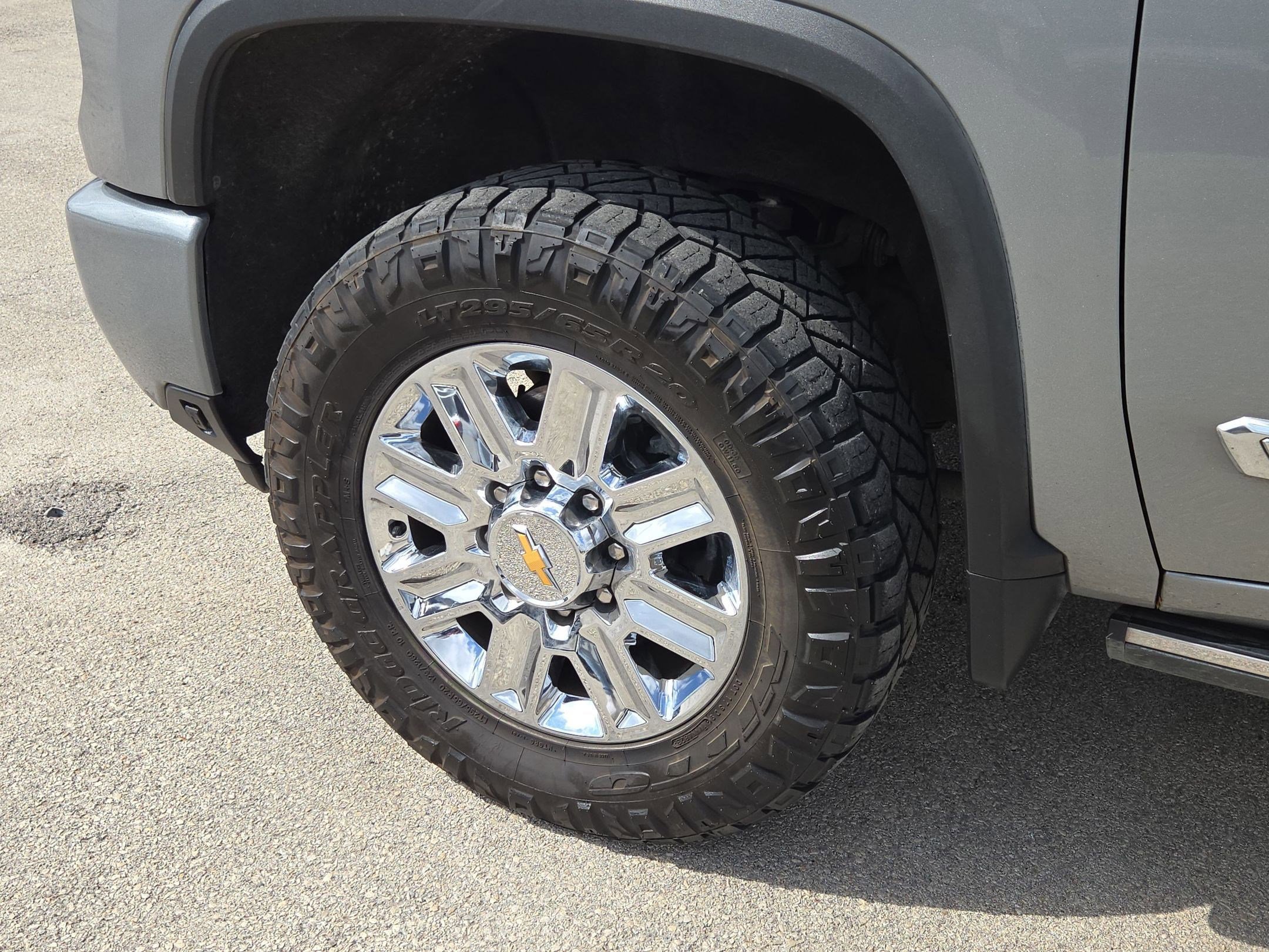 Used 2024 Chevrolet Silverado 2500 High Country w/ High Country Premium Package image 29