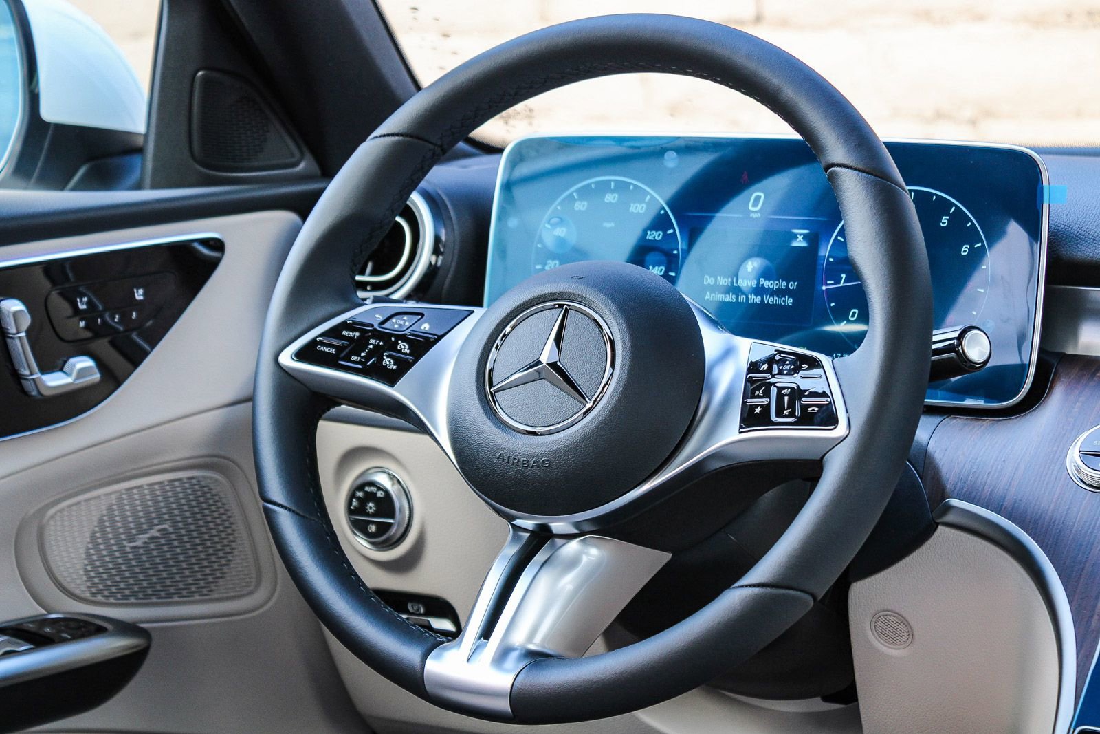 New 2026 Mercedes-Benz C 300 4MATIC Sedan image 15