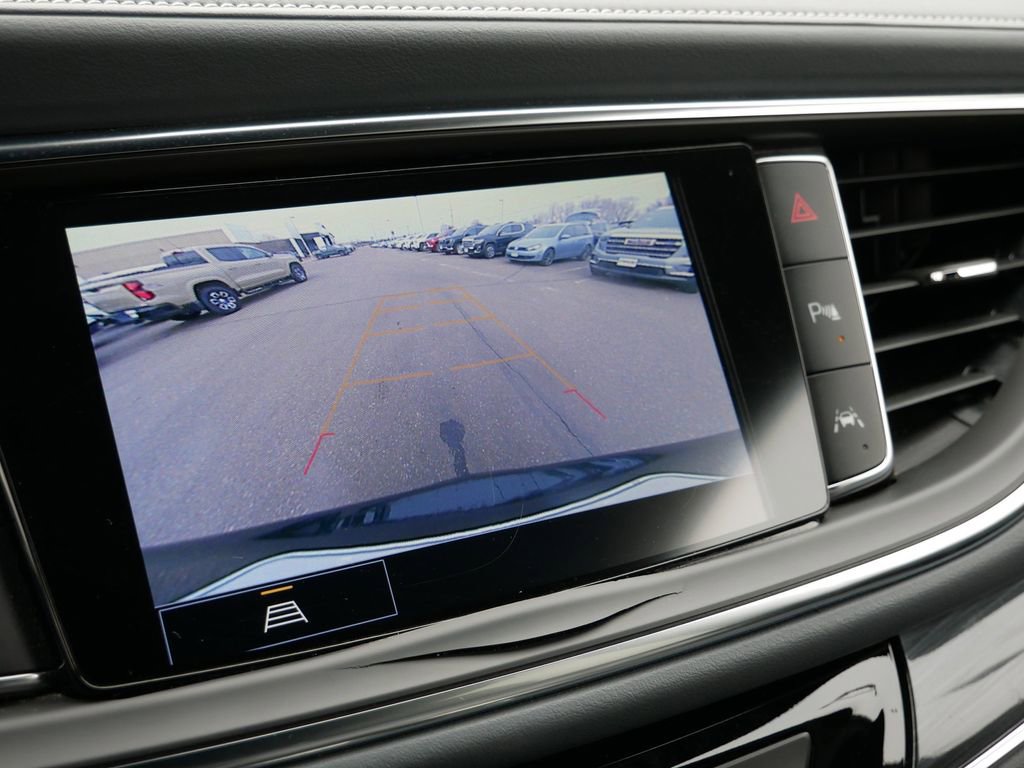 Used 2023 Buick Enclave Essence AWD/4WD image 36