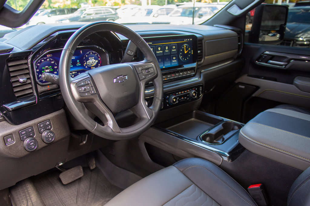 Used 2024 Chevrolet Silverado 2500 ZR2 AWD/4WD image 11