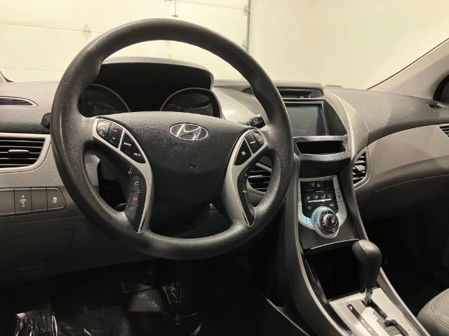 Used 2011 Hyundai Elantra GLS w/ Preferred Equipment Pkg 3 image 37