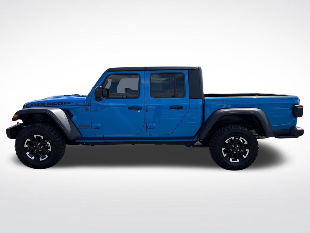 Used 2024 Jeep Gladiator Rubicon w/ Technology Group AWD/4WD image 2