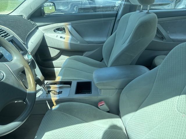 Used 2008 Toyota Camry LE FWD image 2