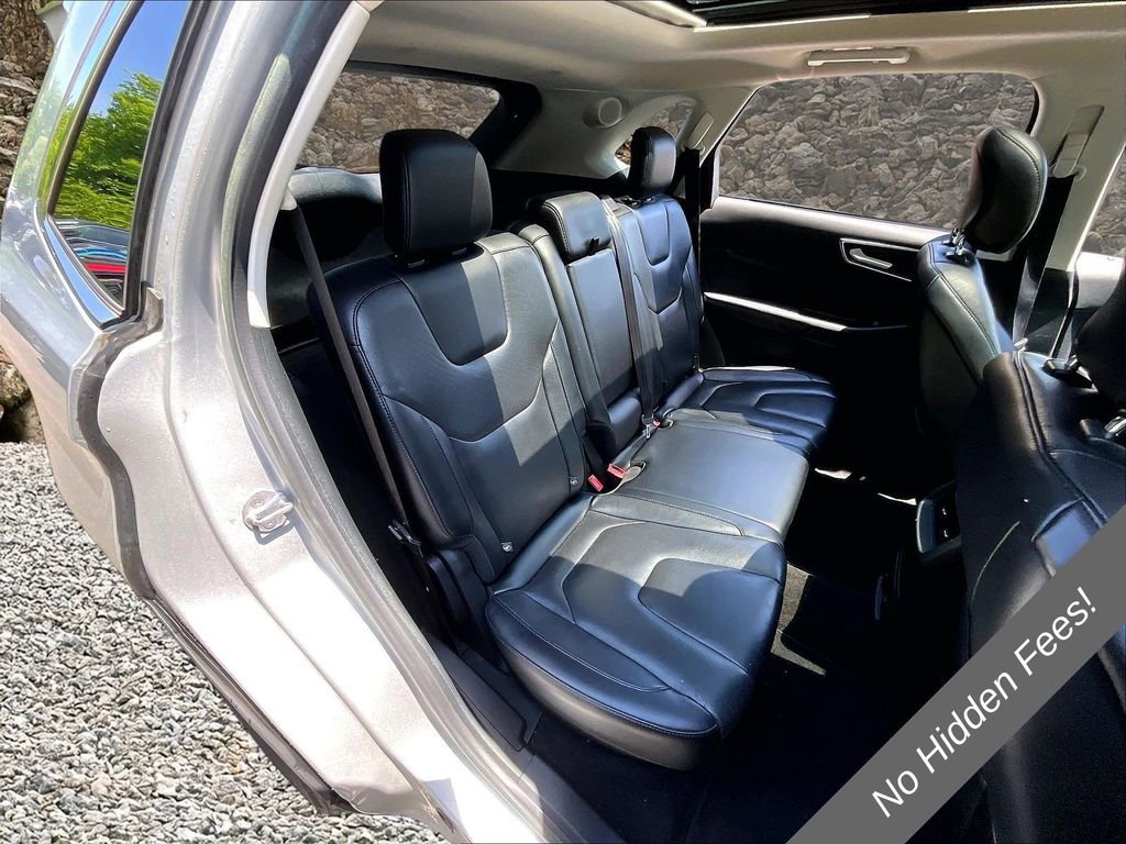 Used 2019 Ford Edge Titanium w/ Equipment Group 301A FWD image 25