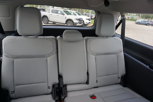 New 2026 Ford Expedition Max Platinum w/ Driver's Package AWD/4WD image 31