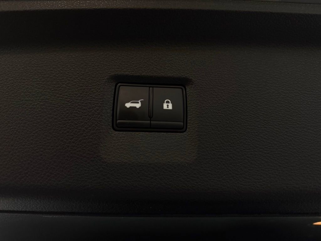 Used 2025 INFINITI QX60 Sensory w/ Vision Package AWD/4WD image 32