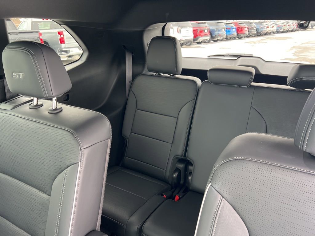 Used 2025 Buick Enclave Sport Touring image 41