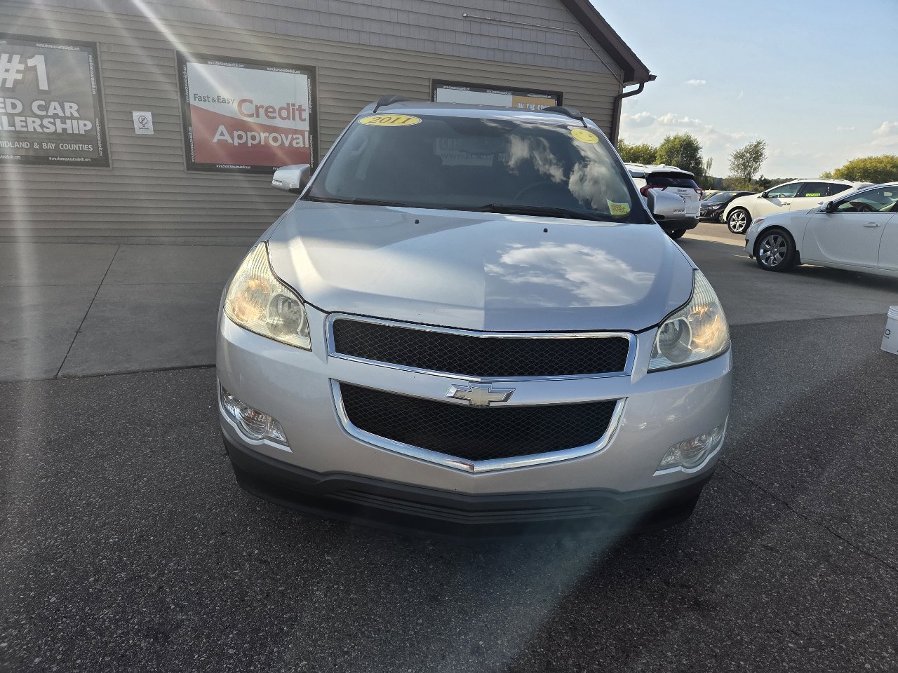 Used 2011 Chevrolet Traverse LT w/ Personal Connectivity Package image 2
