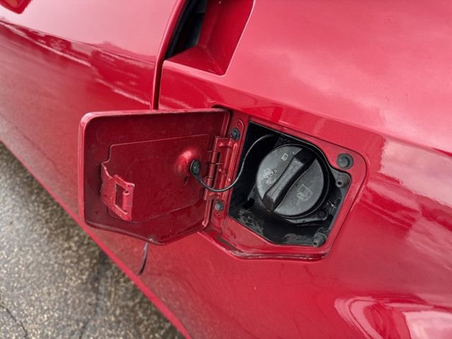 Used 2004 Cadillac XLR image 19