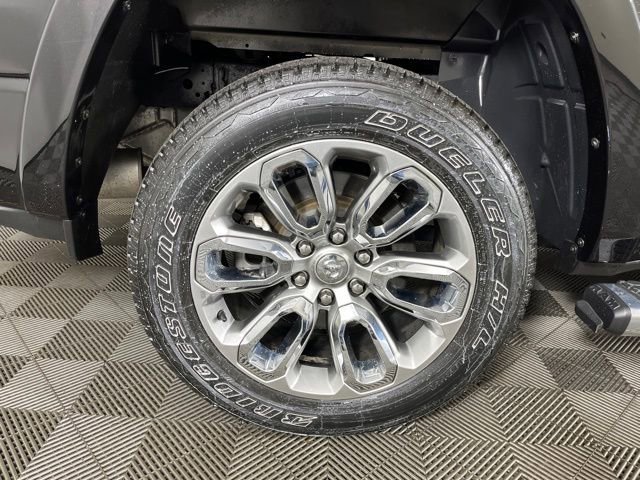 Used 2022 RAM 1500 Laramie w/ Sport Appearance Package image 12