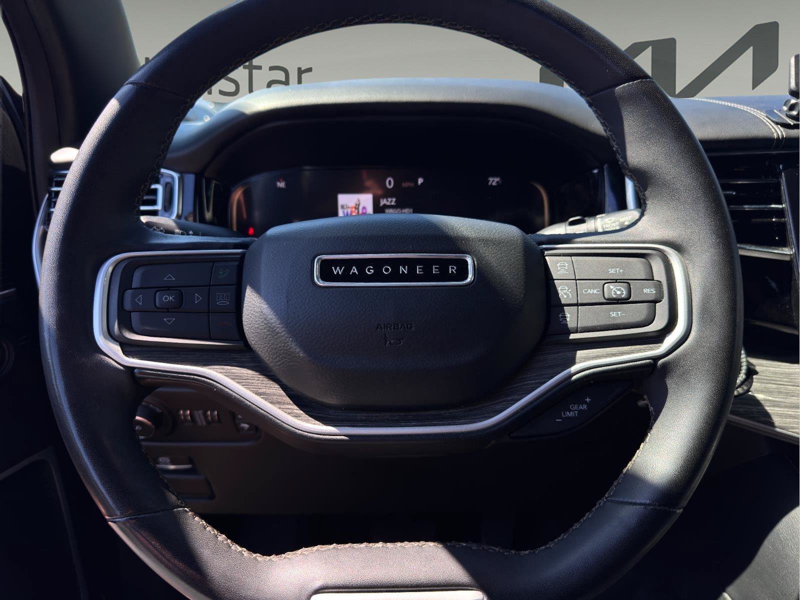 Used 2022 Jeep Wagoneer Series II AWD/4WD image 10