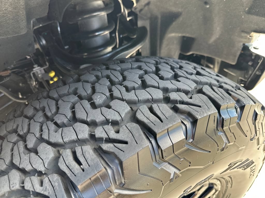 Used 2025 Ford Bronco Raptor AWD/4WD image 16