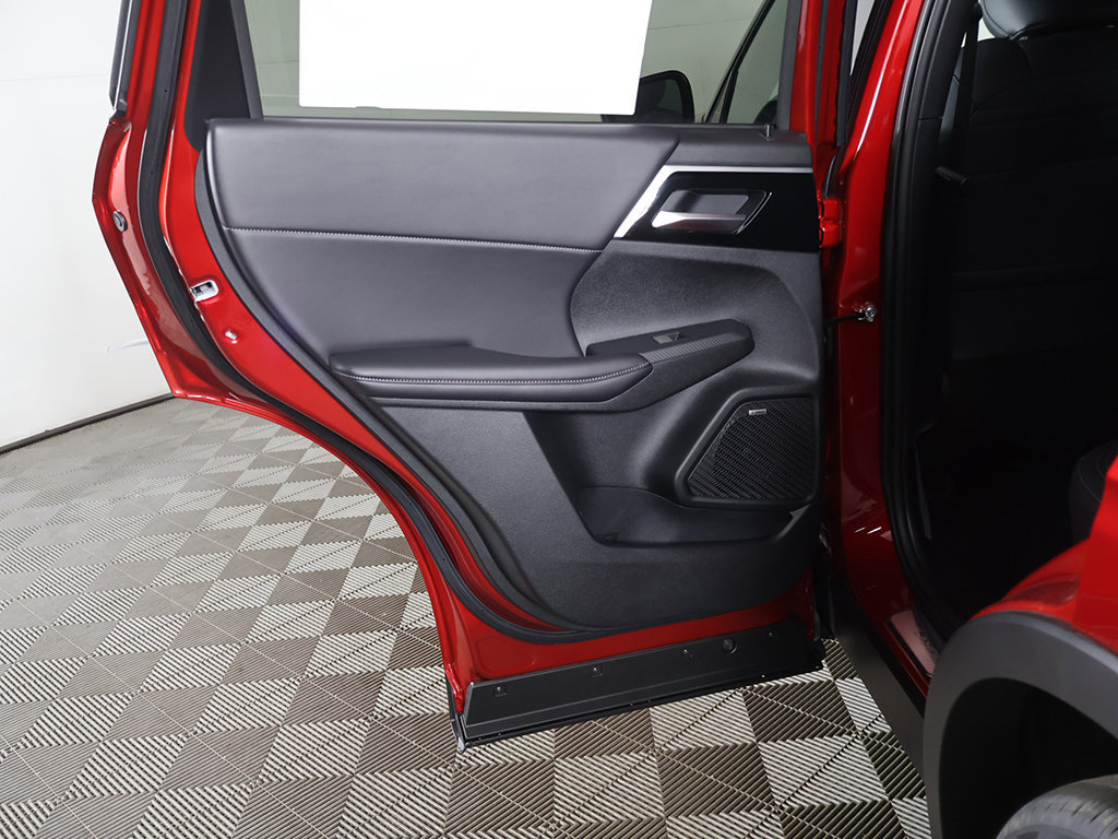 New 2026 Mitsubishi Outlander LE AWD/4WD image 24