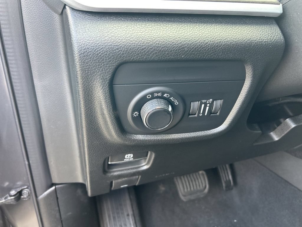 New 2026 Jeep Grand Cherokee Altitude AWD/4WD image 38