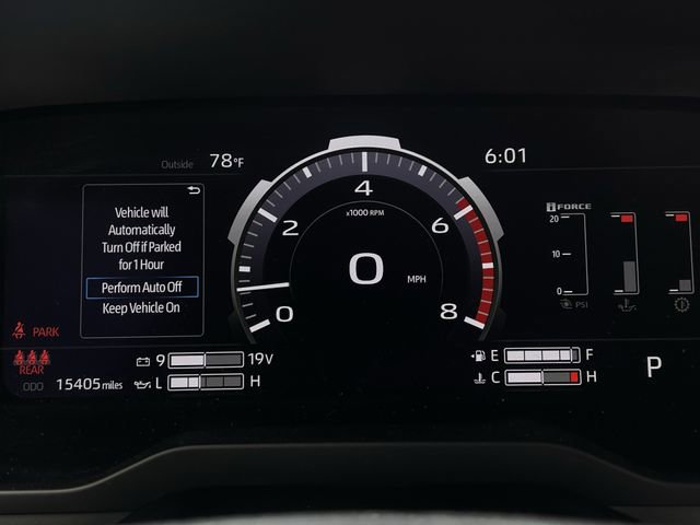 Used 2025 Toyota Tundra Limited AWD/4WD image 16