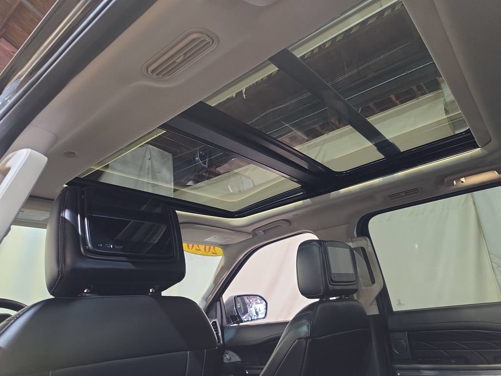 Used 2020 Ford Expedition Platinum AWD/4WD image 16