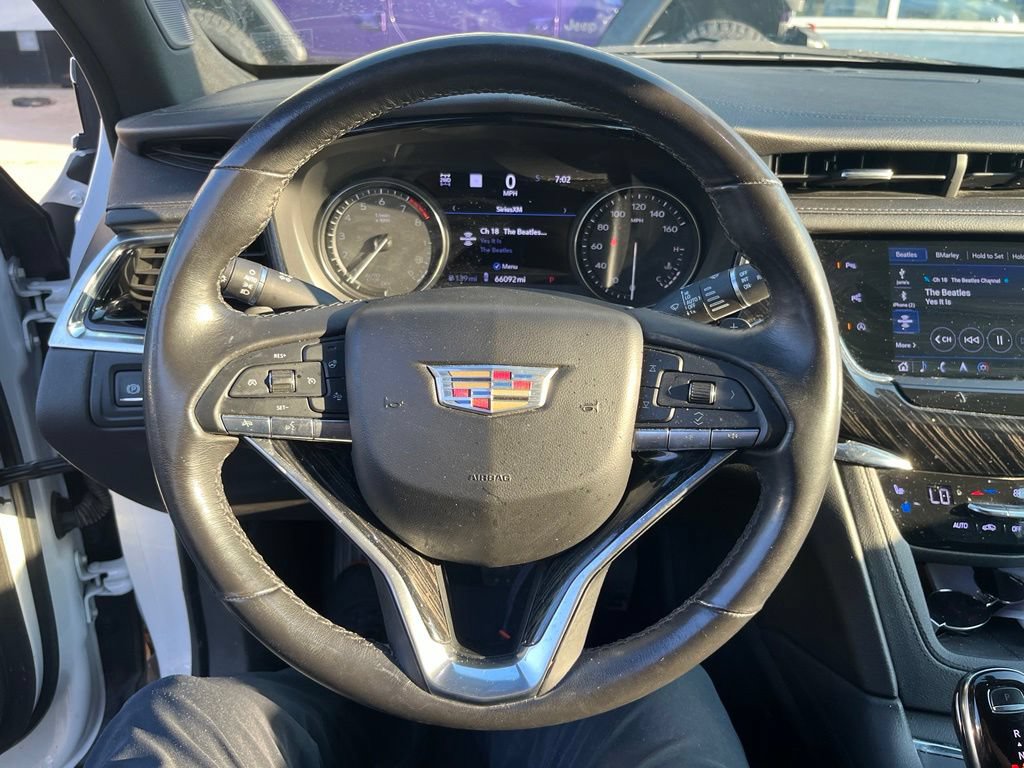 Used 2020 Cadillac XT6 Premium Luxury AWD/4WD image 11