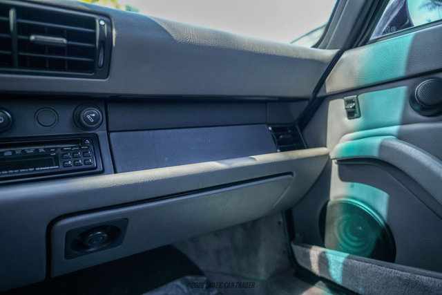 Used 1995 Porsche 911 Carrera image 47