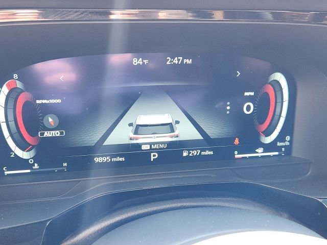 Used 2025 Nissan Pathfinder Platinum image 11