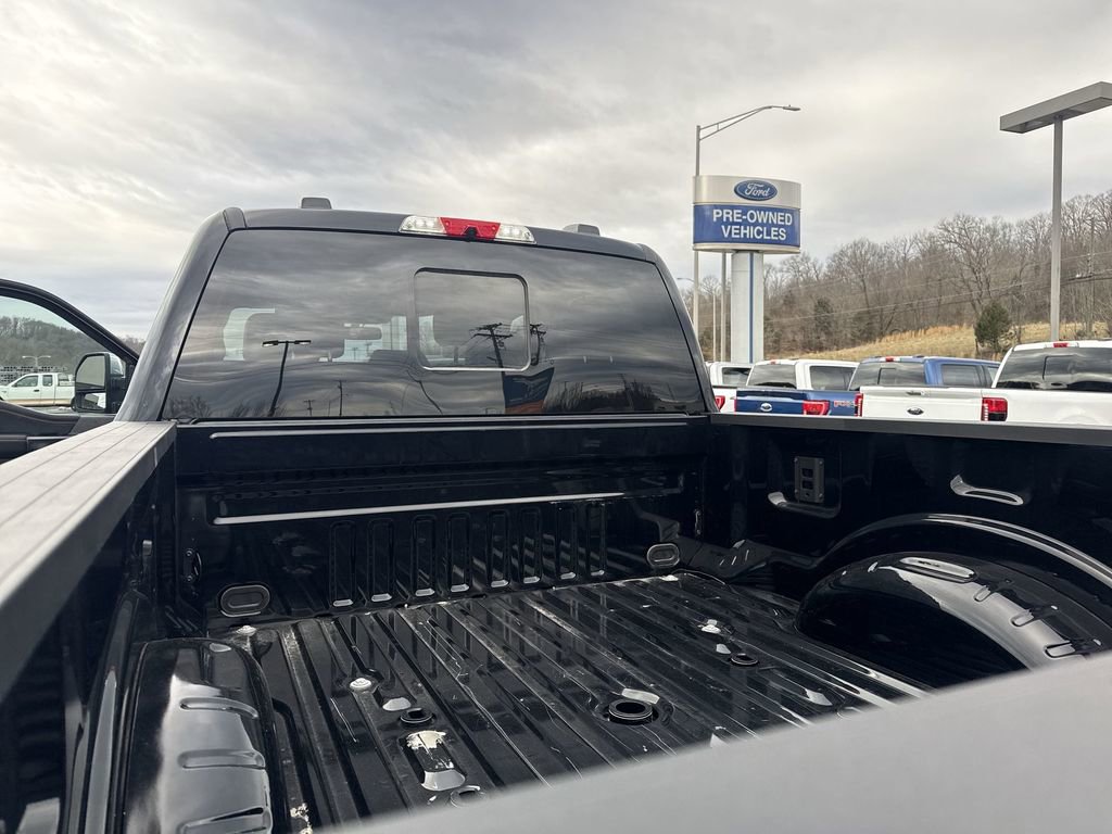 Certified 2024 Ford F350 Platinum w/ Tremor Off-Road Package image 45