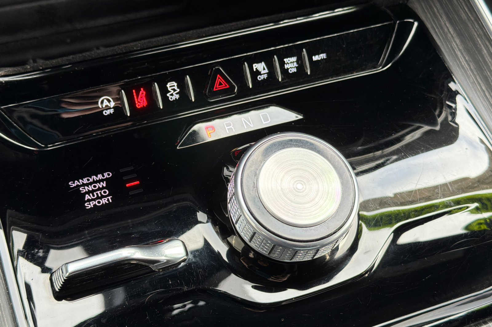 Used 2024 Jeep Wagoneer Series II w/ Flexible Seating Group image 22