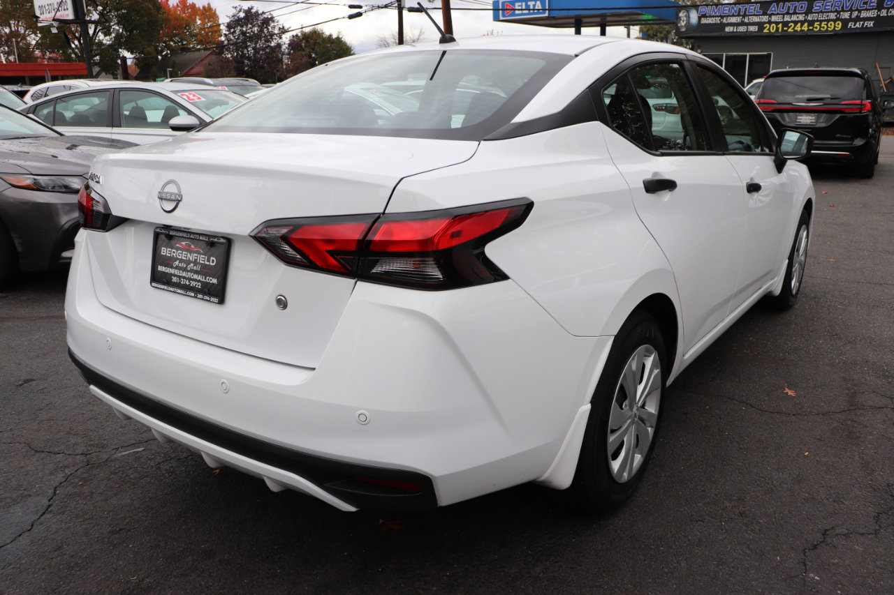 Used 2024 Nissan Versa S w/ Trunk Package image 5
