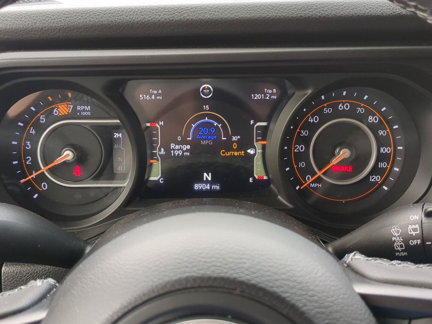 Used 2025 Jeep Wrangler Sport AWD/4WD image 14