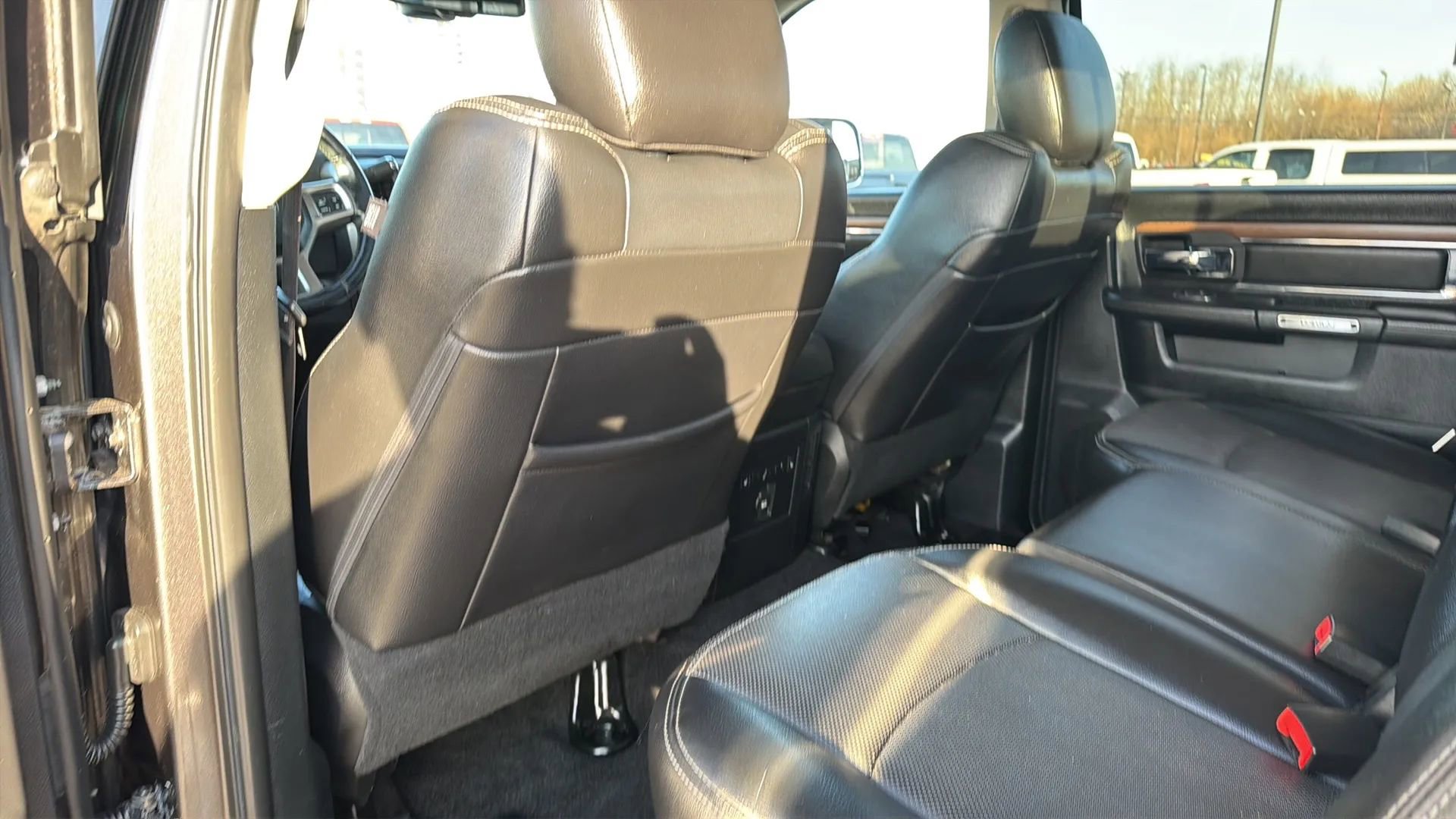 Used 2016 RAM 3500 Laramie image 49