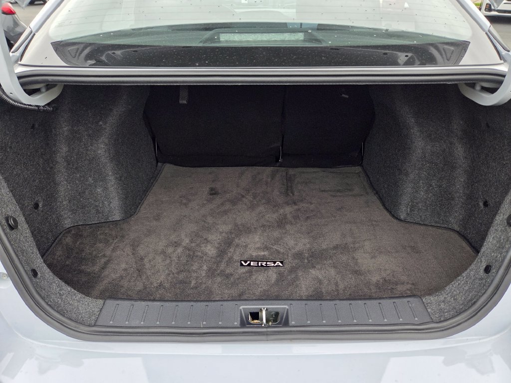 Used 2024 Nissan Versa SV w/ Trunk Package FWD image 11