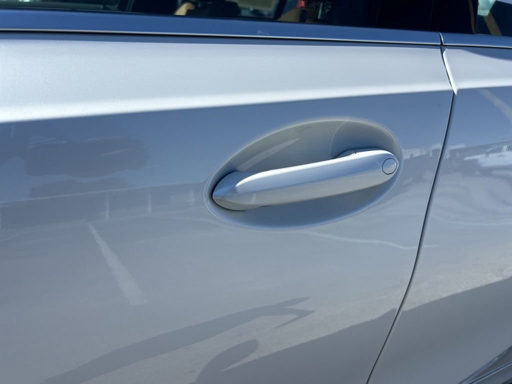 Used 2025 BMW 330i xDrive Sedan image 21