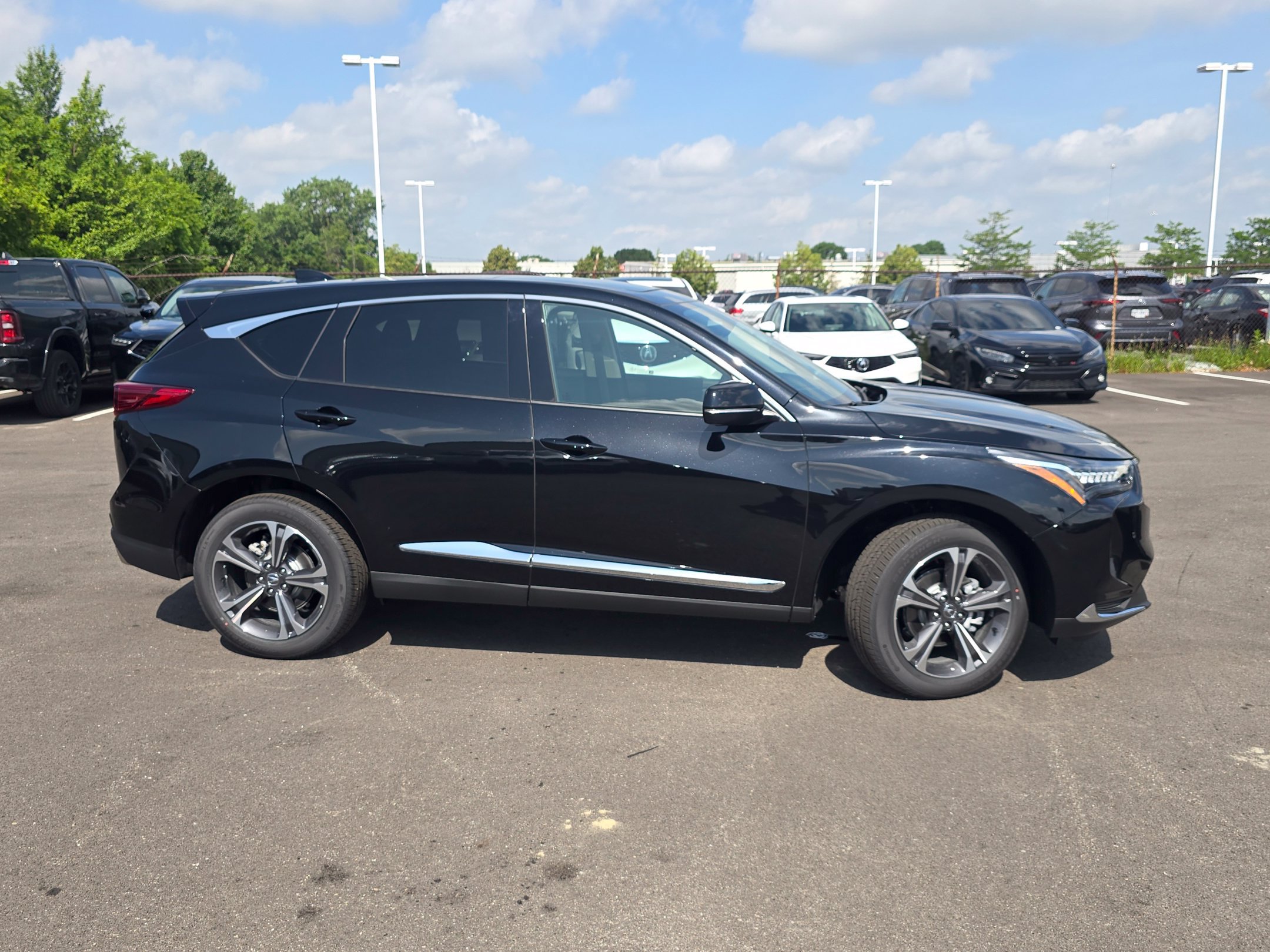 New 2026 Acura RDX w/ Technology Package AWD/4WD image 3