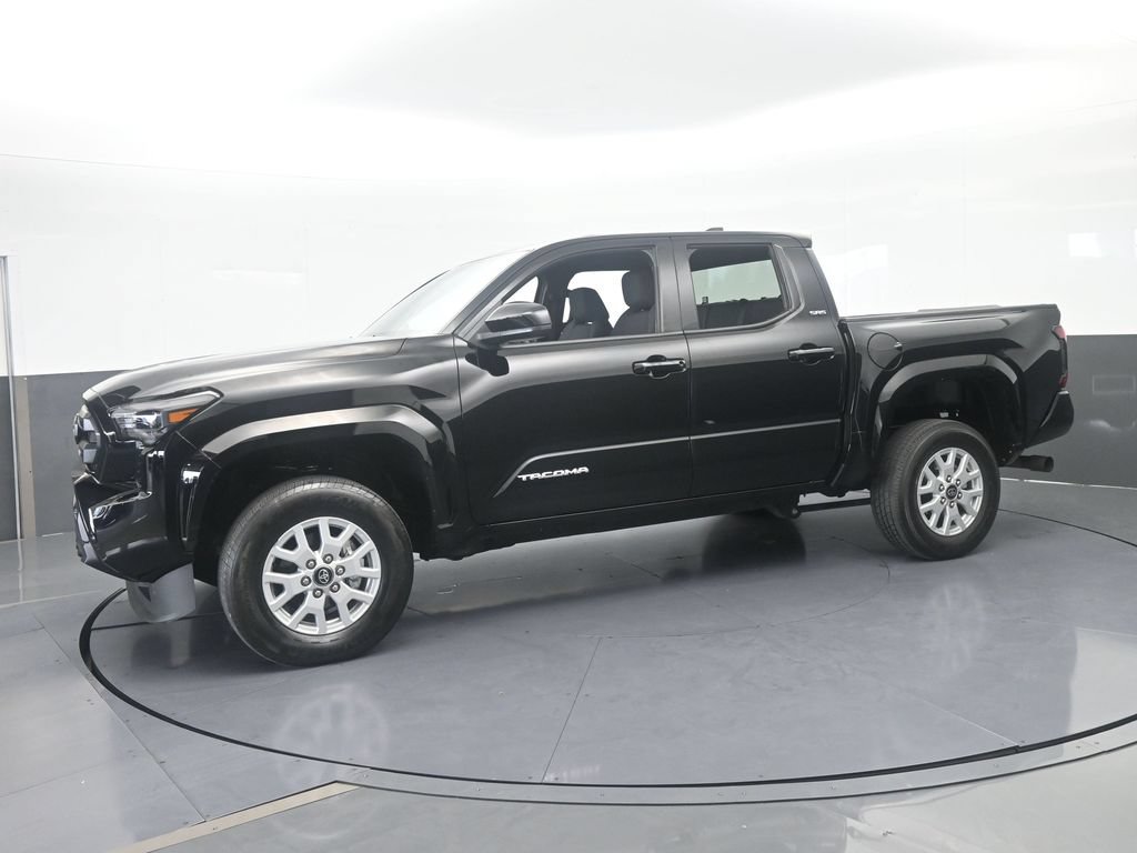 Used 2025 Toyota Tacoma SR5 RWD image 2