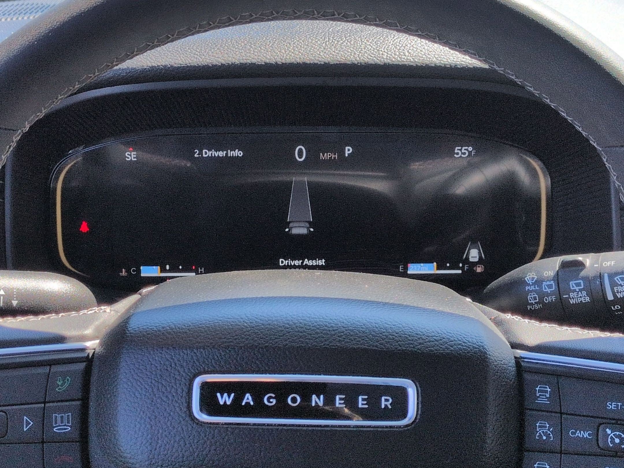 Certified 2024 Jeep Wagoneer L Series II w/ Premium Group I image 12