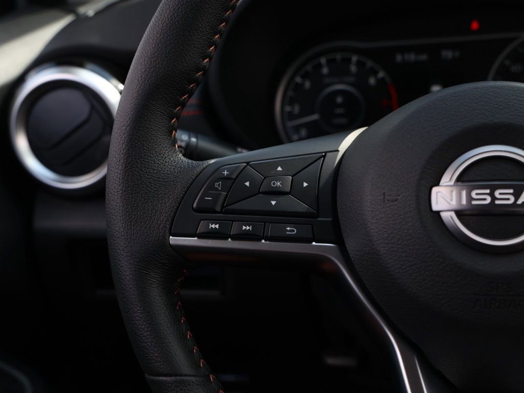 New 2025 Nissan Versa SR image 25