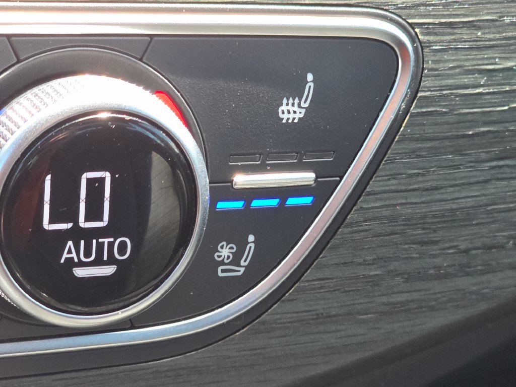 Used 2019 Audi A4 2.0T Prestige w/ Prestige Package AWD/4WD image 32
