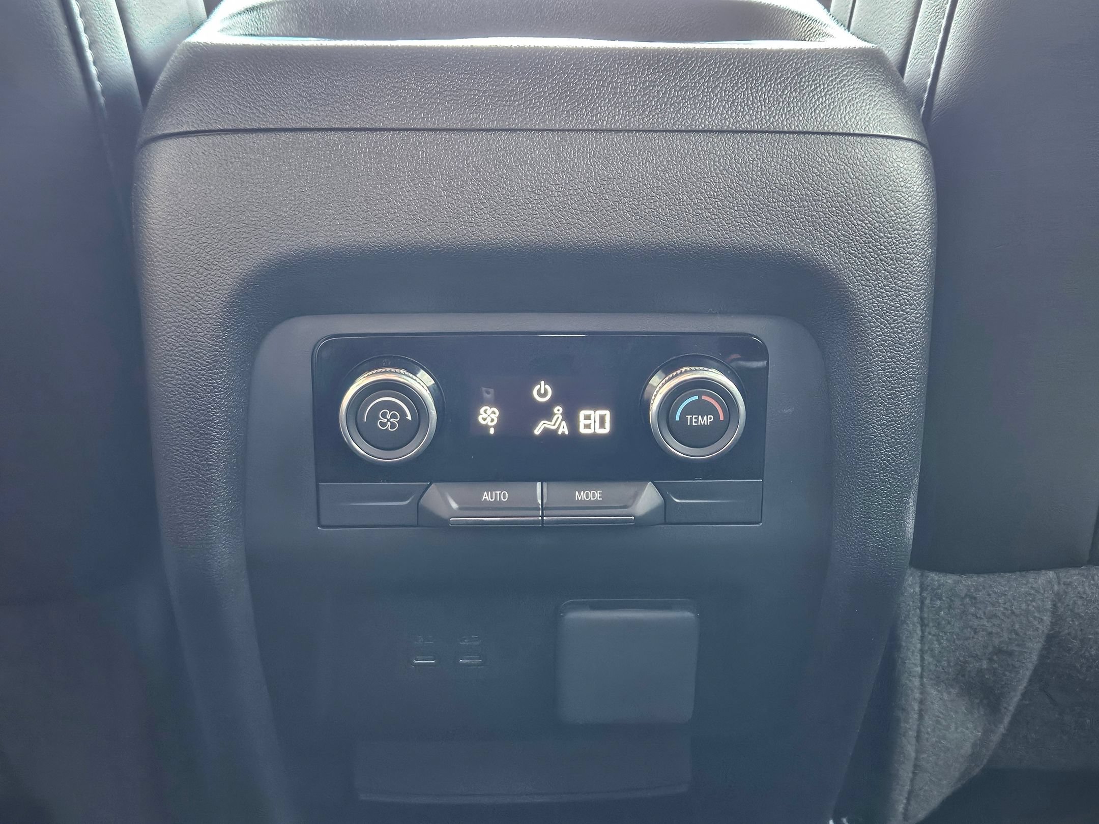Used 2025 Buick Enclave Sport Touring w/ Power Package FWD image 27
